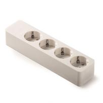 Kištukinis lizdas FAMATEL 2524, 4 vietų, su įž., su apsauga nuo vaikų, 16A/250V, baltos sp.
