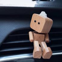 Automobilio prietaisų skydelio dekoracija Supurtomos kojytės lėlės ornamentas Kūrybiška dovana Amatai Medinė figūrėlė Auto šviesiai ruda spalva