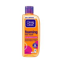 Clean & Clear putojantis veido prausiklis riebiai odai 150ml Švelnus kasdienis valiklis Pašalina riebalų perteklių, nešvarumus, apsaugo nuo spuogų, inkštirų Tinka