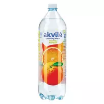 AKVILĖ lengvai gazuotas stalo vanduo su apelsinų skonio aromatu, 1,5l
