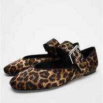 Prabangūs dizainerio leopardiniai balerinos moterims Mada Metalinė sagtelė Platus dirželis Moteriški batai Žemas kulnas Mary Jane bateliai Zapatos De Mujer 40 leopardas