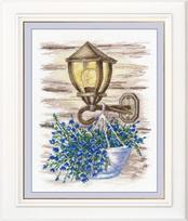 Siuvinėjimo rinkinys kryželiu Žibintas su gėlėmis, 16 ct, 17x22 cm, 20 spalvų