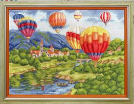 Siuvinėjimo rinkinys skaičiuotu kryželiu: Balionai virš pilies, 31,5×42,5 cm
