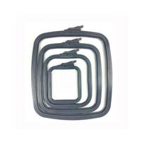 Nurge stačiakampis plastikinis siuvinėjimo lankelis 14.5x16.5 cm pilkas