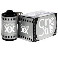 Cinestill fotojuosta bwXX Black&White 135-36 (ISO 250)