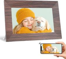 BWJBSW WLAN skaitmeninis nuotraukų rėmelis, 7 colių, elektrinis nuotraukų rėmelis su IPS jutikliniu ekranu, 32GB atmintimi, automatiniu pasukimu ir garsu, lengvas dalijimasis nuotraukomis, vaizdo įrašais, muzika per programėlę, geriausias pasirinkimas do