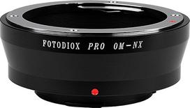 Fotodiox objektyvo laikiklio adapteris, skirtas "Olympus OM Zuiko" objektyvo ir "Samsung NX" fotoaparato korpusui, skirtas "Samsung NX2000", "NX1100", "NX1000", "NX300", "NX210", "NX20