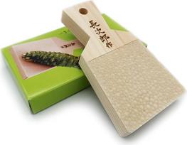 Japoniška "Classic Wasabi" ir imbierų tarkavimo mašina su instrukcija, skirta aromatingiems šviežiems Wasabi ir imbierams, pagaminta Japonijoje (vidutinė)