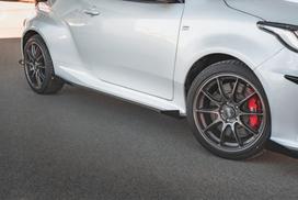 Maxton Design Street Pro Side Skirts Diffusers + Flaps Toyota GR Yaris Mk4 TOYA4GR4CNC-SD1B+SRF1G