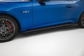 Maxton Design Street Pro Side Skirts Diffusers + Flaps Ford Mustang GT Mk7 FOMU7GTCNC-SD1B+SF1G