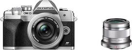"Olympus OM-D E-M10 Mark IV Micro Four Thirds" sistemos fotoaparato rinkinys ir M.Zuiko skaitmeninis 45 mm F1.8 objektyvas, ryškus fiksuotas židinio nuotolis