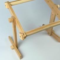 Reguliuojamas siuvinėjimo stovas su 30×50 cm rėmu – iki 40 cm aukščio