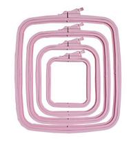 Nurge stačiakampis siuvinėjimo lankelis iš tvirto plastiko, 19,5×22 cm, rožinis
