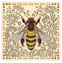 Komplektas siuvinėjimui „Ramunėlių laukas“ — perforuota medinė bazė 20×20 cm