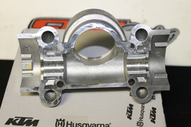 HUSQVARNA flanšas išmetimo vožtuvui TC/TE 250/300 '11-'16