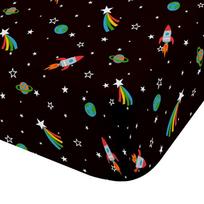 Juodos spalvos vaikų patalynė vaikiškai lovai su guma 70x140 cm Rainbow Rockets – Catherine Lansfield