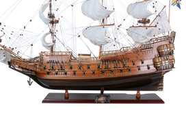 Vasa burlaivio modelis su išskleistomis burėmis – kolekcinis, rankų darbo