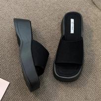 Fashion 2025 Platform Women Flats Slippers Elegant Black Summer Shoes for Woman Classical Fashion New Trends Sandals Casual Zapatillas 35 juoda