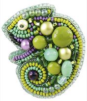 Karoliukų siuvinėjimo rinkinys segė „Chameleonas“ Crystal Art, 5×5,5 cm