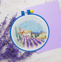 Siuvinėjimo kryželiu rinkinys Provanso takai, 17x17 cm, 14 ct, su lankeliu