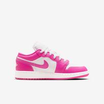 Air Jordan 1 Low - Dydis 38.5 (FV8486-600 Laisvalaikio batai)