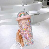 Kūrybiška vaivorykštės spalvų plastikinė puodelis su šiaudeliu, miela gertuvė, spalvingas gėrimo puodelis mergaitėms, studentams, nešiojamas sulčių puodelis 550 ml Naujas