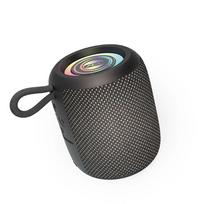 Nešiojama garsiakalbė Belaidė Bluetooth garsiakalbė FM radijas LED šviesos žiedas Žemų dažnių garsiakalbis Stereo erdvinis garsas Lauko garsiakalbis Palaiko TF kortelės atkūrimą juoda