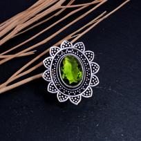 Peridot Gemstone 925 Sterling Silver Gift Jewelry Ring Size 8.25