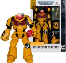 Kolekcinė figūrėlė Warhammer 40000 7in – Intercessor Sergeant Imperial Fist Gold Label