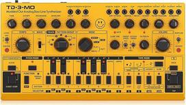 "Behringer TD-3-MO-AM Desktop Synthesizer" - "Modded Out" analoginis bosinės linijos sintezatorius (gintaro spalvos) - sintezatoriams muzikantams