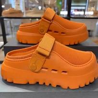 Madingi patogūs vyriški baseino šlepetės vasaros lauko paplūdimio batai vyriški įsispiriami sodo klumpės atsitiktiniai vandens dušo šlepetės unisex Zapatos 35 oranžinė