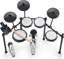 "Alesis Nitro Max Kit" elektroninių būgnų rinkinys su tyliomis tinklinėmis pagalvėlėmis, 10 colių dviejų zonų veržliarakčiu, "Bluetooth", daugiau nei 440 autentiškų garsų, "Drumeo", USB MIDI, "Kick" pedalu