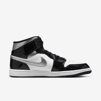 Air Jordan 1 Mid SE Black/Metallic Silver-White - Dydis 47.5 (HV0789-010 Laisvalaikio batai)