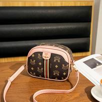 Stylish retro printed one-shoulder crossbody small bag, a fresh and elegant versatile women's bag rožinė