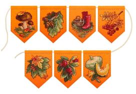 Kryželių rinkinys „Rudeniška oranžinė girlianda“, 7 vėliavėlės, 10×7 cm