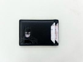 Men's Batman Card Holder: Multi-Slot ID Wallet, Hollowed-Out Design, Popular Short Style. 10cm x 7cm