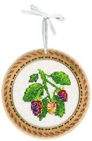 Mini kryželių siuvinėjimo rinkinys ant medinio pagrindo „Vasarinės gervuogės“ 10×10 cm