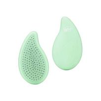 Wet Brush Go Green Palm Detangler Green Kišeninis plaukų šepetys su arbatmedžio aliejumi, 1vnt