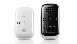 Motorola | Audio Baby Monitor | PIP10 | DECT Wireless Technology; High sensitivity microphone and crystal clear sound; Low Battery Alert; Mute/sound detection alert; Portable parent unit | White