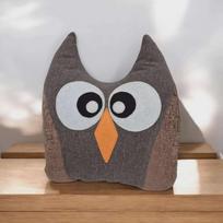 Rankų darbo pagalvėlė „Pelėdžiukas“