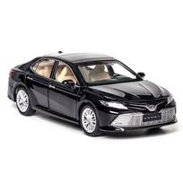 1/32 TOYOTA Camry Žaislinio automobilio modelis Metalinis lietas transporto priemonės miniatiūra Atitraukiamas, laisvai besisukantys ratai, garsas ir šviesa Kolekcija, dovana berniukui juoda
