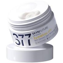 SKYNFUTURE 377 Balinantis ir dėmes šalinantis veido kremas 30g spalva