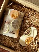 Kalėdinė dovanų dėžutė, kalėdinė žvakė, rankų darbo sojų vaško žvakių rinkinys, cinamono ir apelsino aromatas, šventinė dovana jai, jauki žiemos namų dekoracija