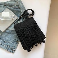 Women's retro fringed bag, new design sense, high value, large capacity, shoulder underarm bag, trendy messenger bag juoda