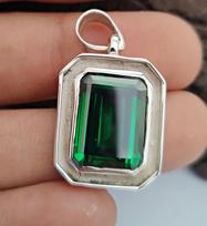 Smaragdo pakabukas, 925 prabos sidabras, Brangakmenio pakabukas, 16x12 mm Žalias smaragdas, Boho dovana jai, Rankų darbo papuošalai