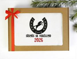 Siuvinėtas rankšluostis su arkliu „Sėkmės ir veržlumo 2026“