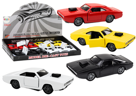 Automobilio žaislas 1:32 su šviesomis ir garsais