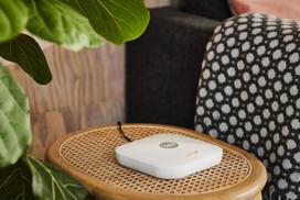 Yale Smart Alarm Pradžios Rinkinys 7 daiktai - Valdymo pultas, Klaviatūra, Nuotolinio valdymo pultas, 2x Judesio jutiklis, 2x Langų/Durų jutiklis
