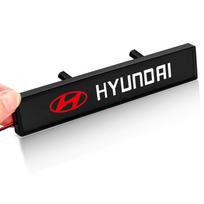 1 vnt. Automobilio dekoratyviniai LED žibintai Priekinės grotelių emblema Stilius Hyundai H-1 I40 I30 I20 I10 IX35 IX25 Tucson Getz Terracan Accent juoda