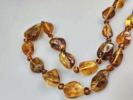 Dailūs gintariniai karoliai nedideli Amber necklace